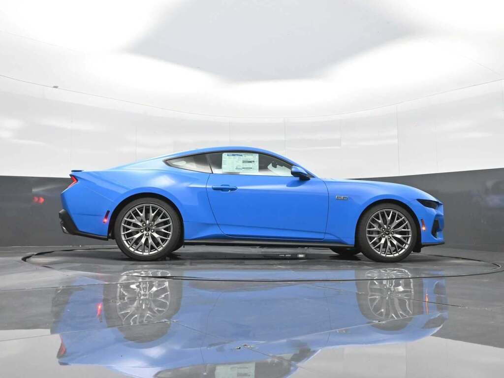 2025 Ford Mustang GT Premium Fastback