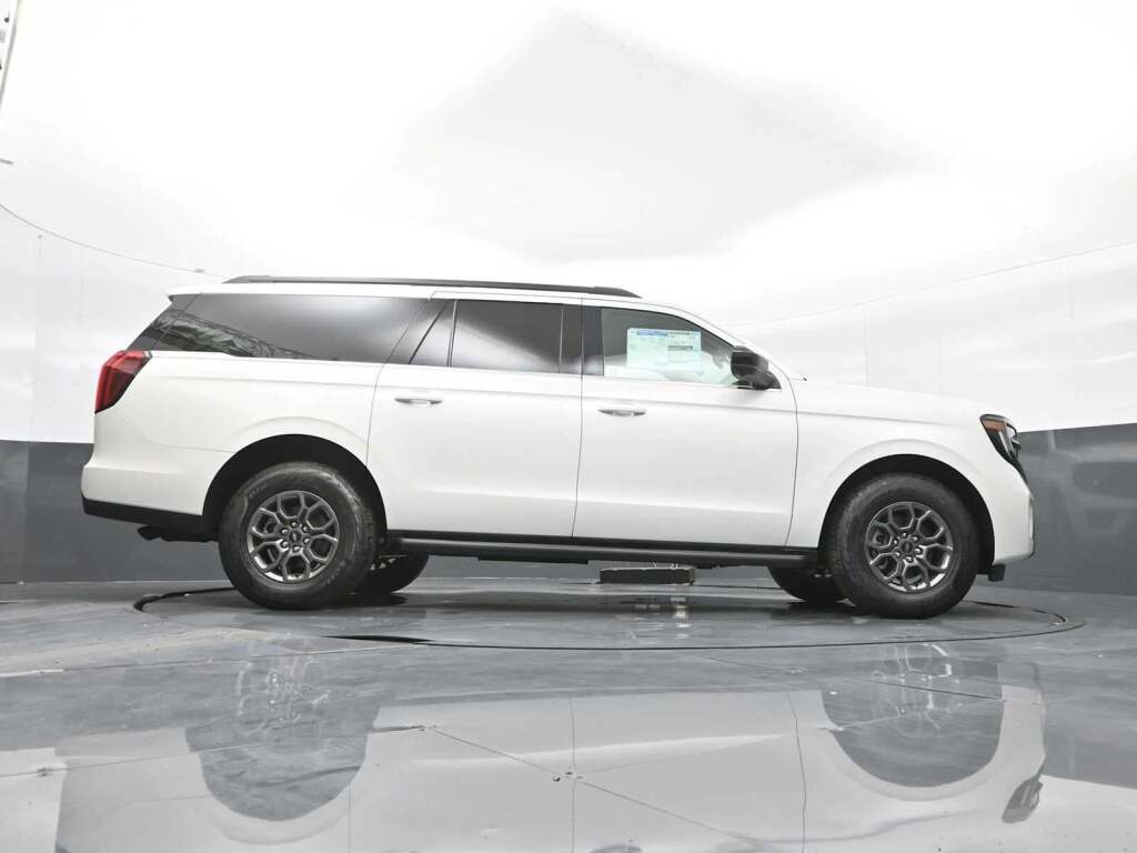 2025 Ford Expedition Active MAX