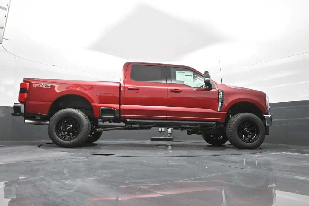 2025 Ford F-250 LARIAT