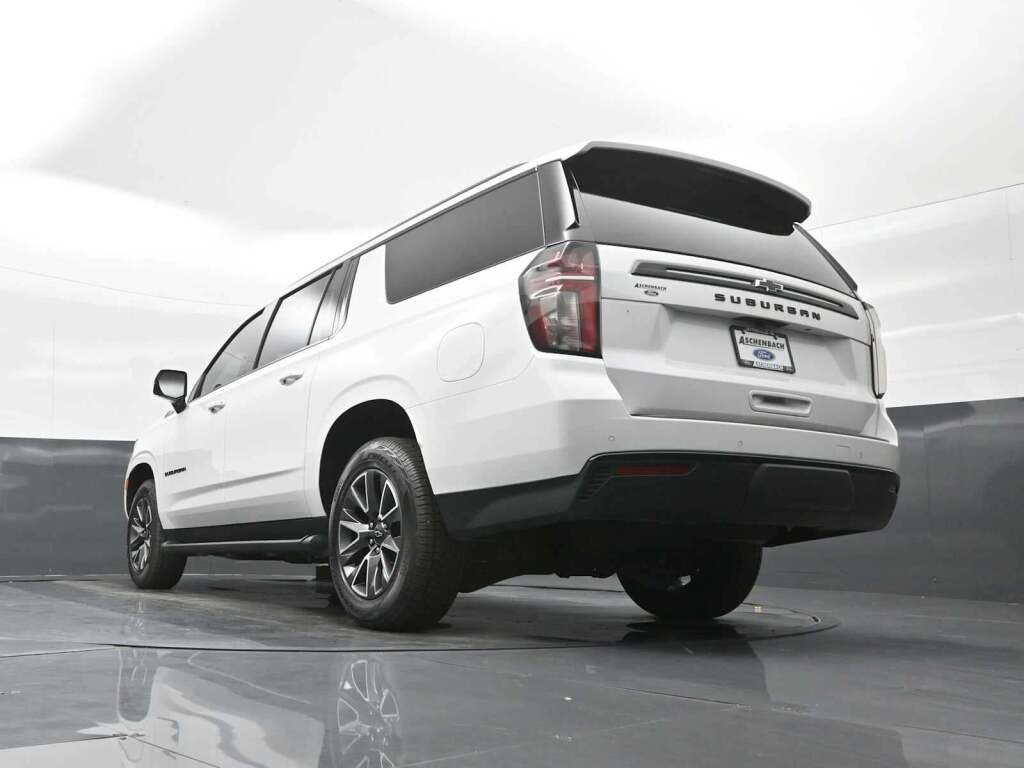 2023 Chevrolet Suburban Z71