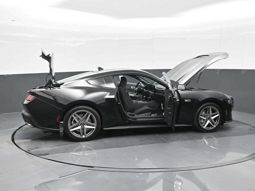 2025 Ford Mustang GT Fastback