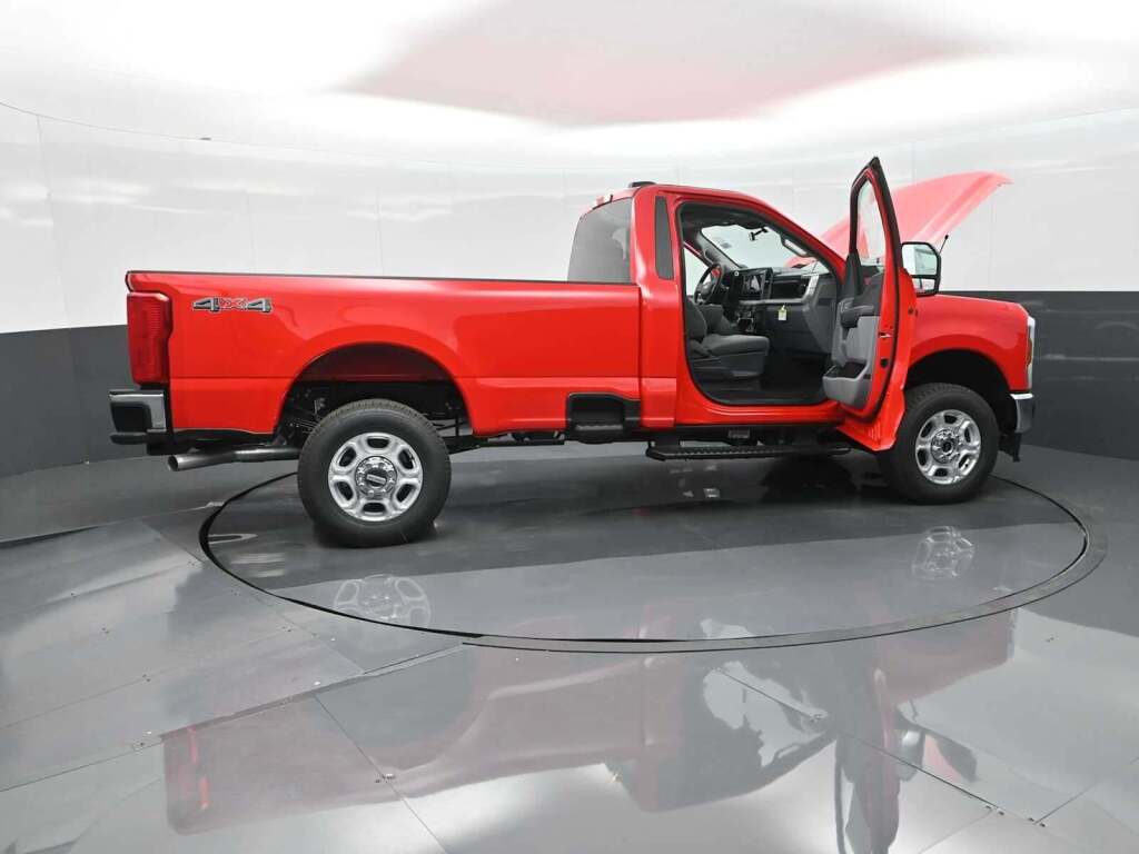 2025 Ford F-350 XLT