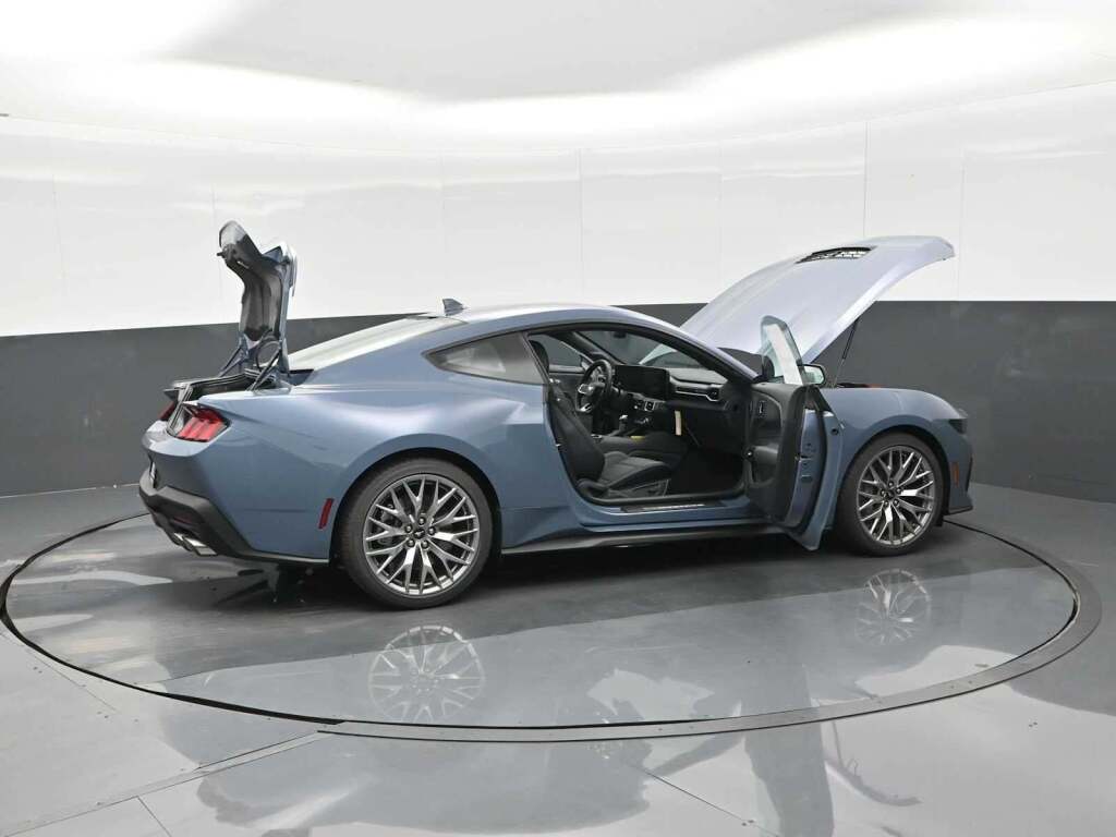 2025 Ford Mustang GT Premium Fastback