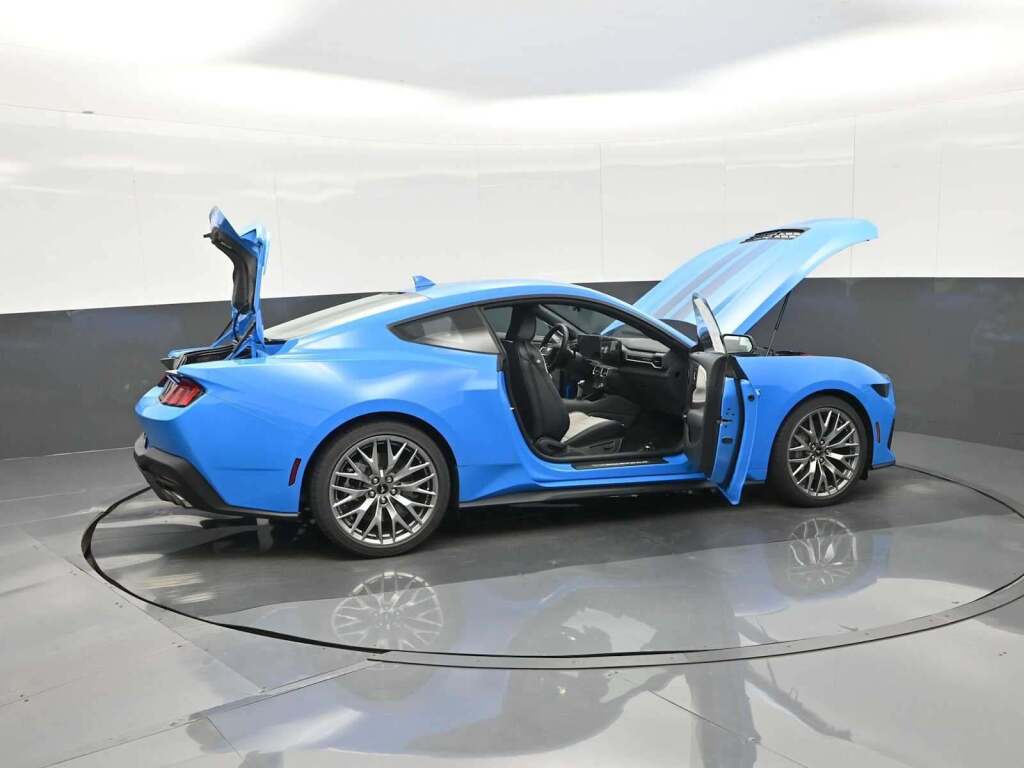 2025 Ford Mustang GT Premium Fastback