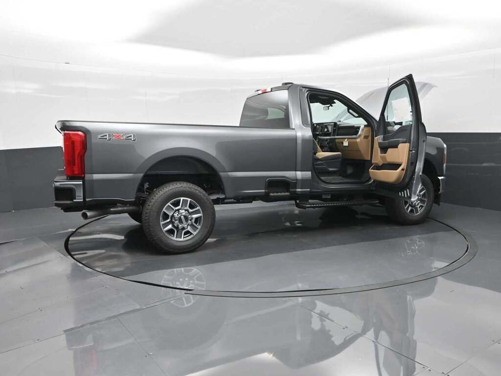 2025 Ford F-350 XLT