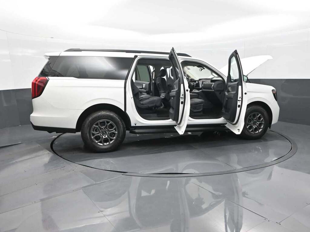 2025 Ford Expedition Active MAX