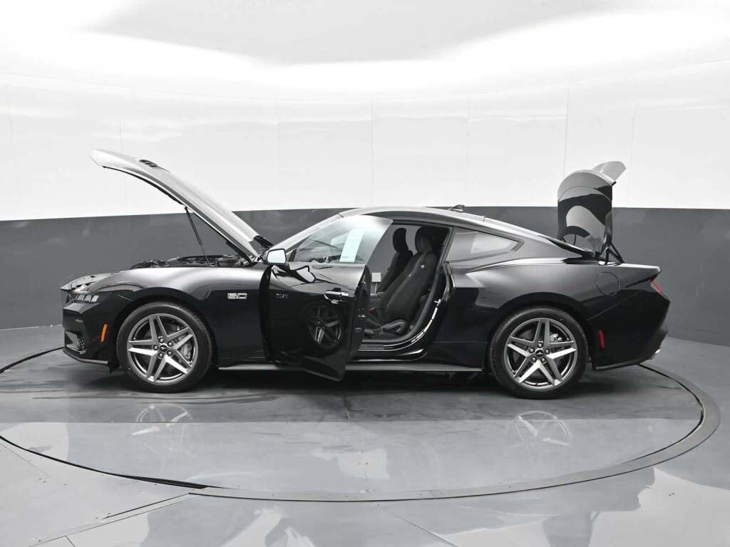 2025 Ford Mustang GT Fastback