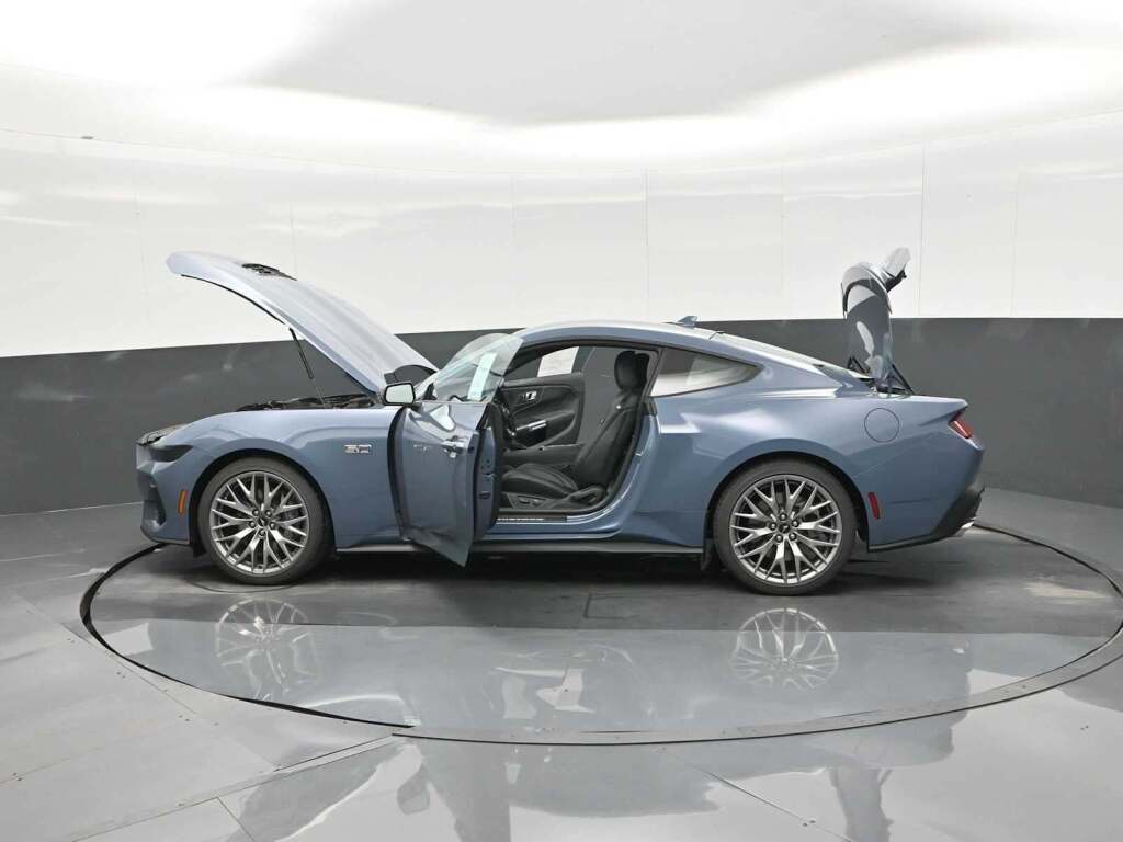 2025 Ford Mustang GT Premium Fastback