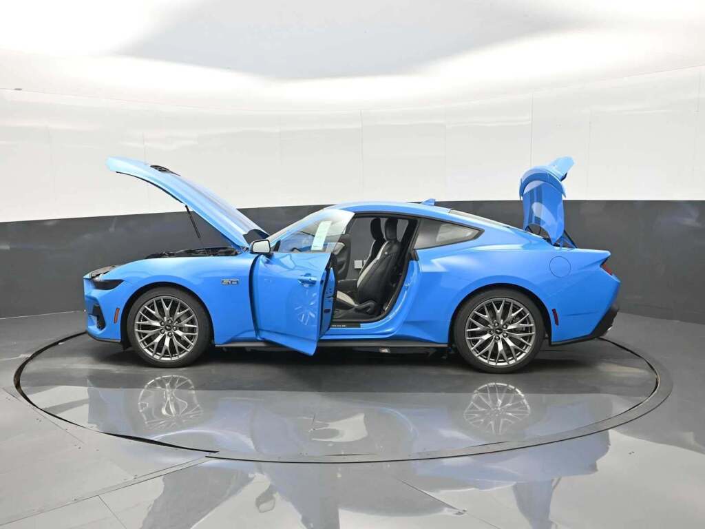 2025 Ford Mustang GT Premium Fastback