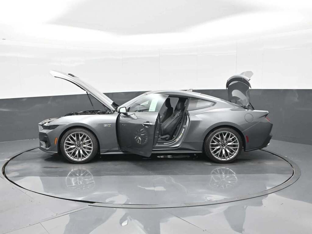 2025 Ford Mustang GT Premium Fastback