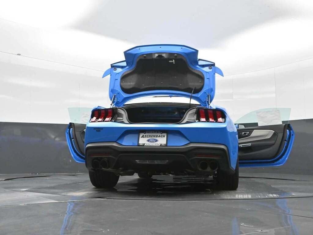 2025 Ford Mustang GT Premium Fastback