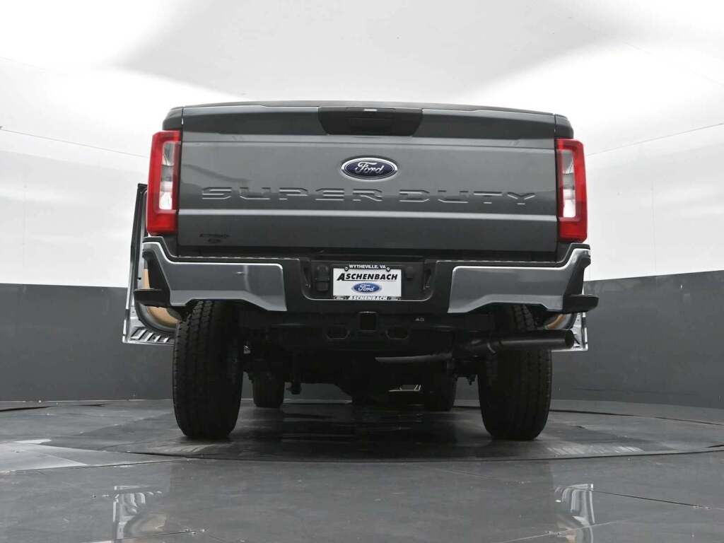 2025 Ford F-350 XLT