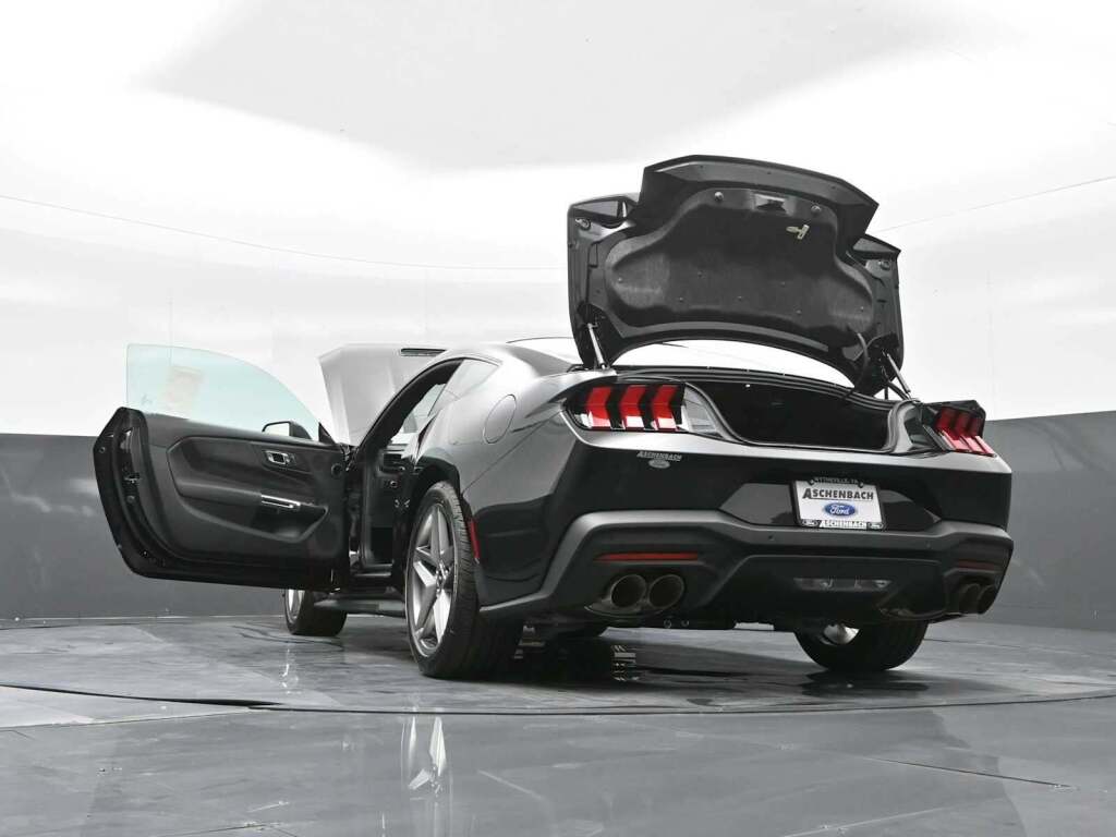 2025 Ford Mustang GT Fastback