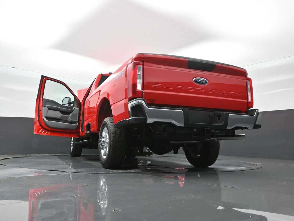 2025 Ford F-350 XLT