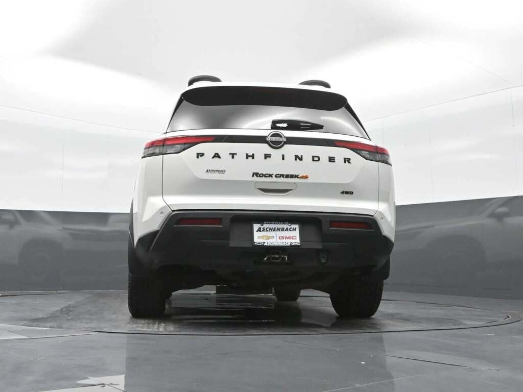2023 Nissan Pathfinder Rock Creek 4WD
