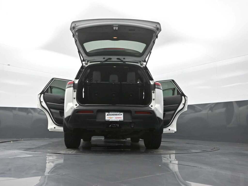 2023 Nissan Pathfinder Rock Creek 4WD