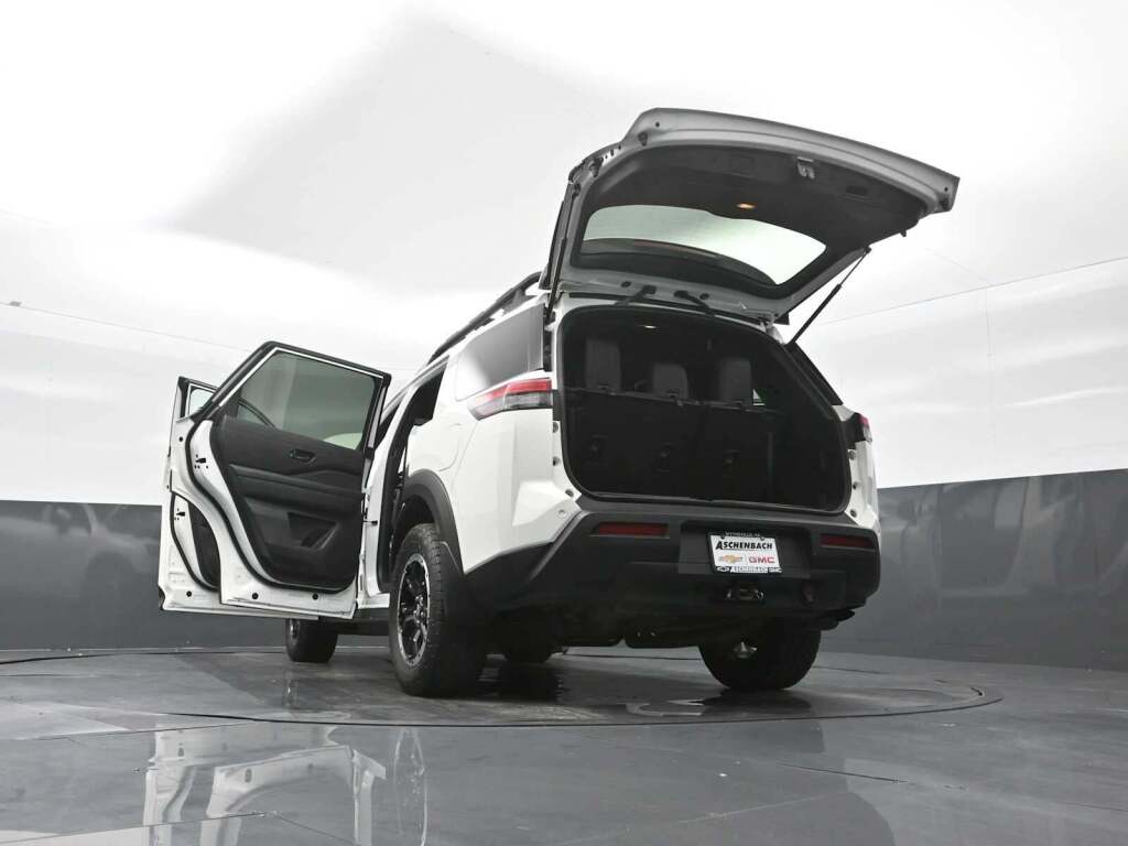 2023 Nissan Pathfinder Rock Creek 4WD