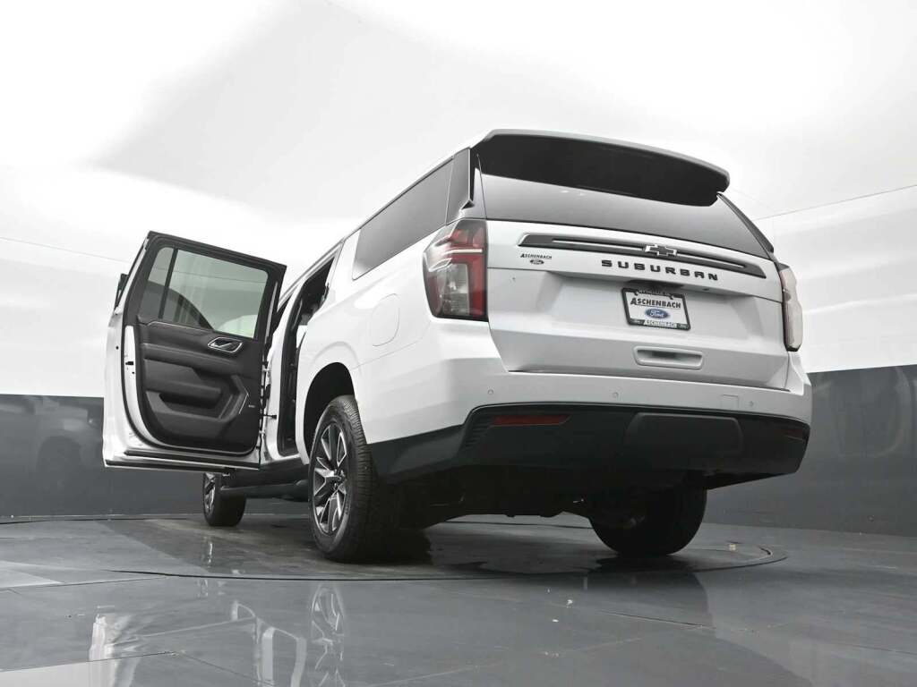 2023 Chevrolet Suburban Z71