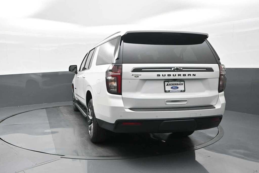2023 Chevrolet Suburban Z71