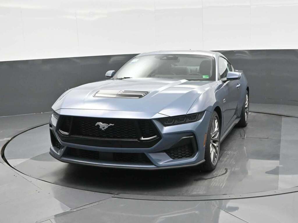 2025 Ford Mustang GT Premium Fastback