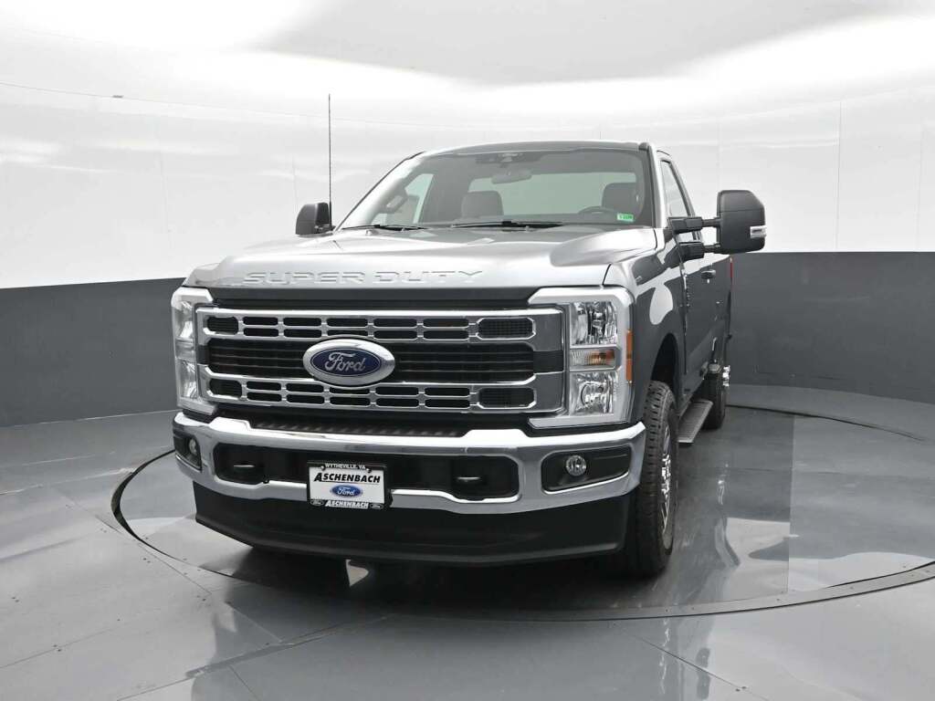 2025 Ford F-350 XLT