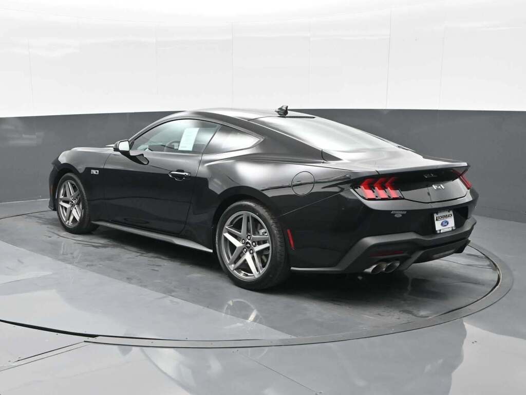 2025 Ford Mustang GT Fastback