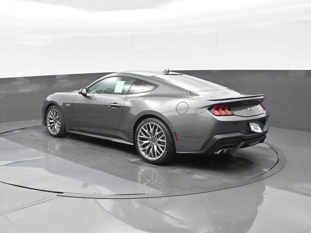 2025 Ford Mustang GT Premium Fastback