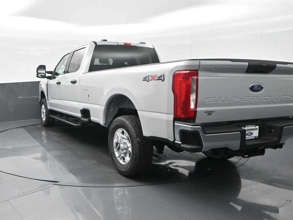 2026 Ford F-350 XLT