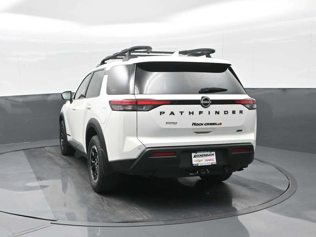 2023 Nissan Pathfinder Rock Creek 4WD