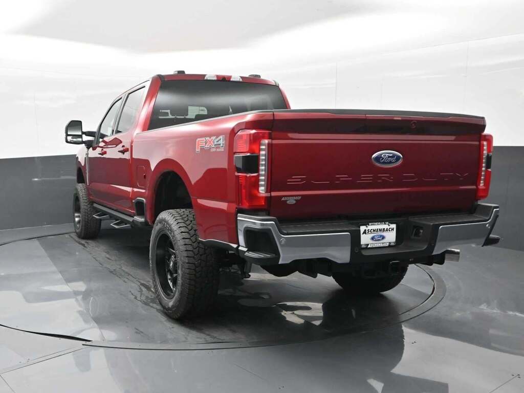 2025 Ford F-250 LARIAT