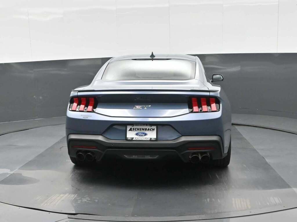 2025 Ford Mustang GT Premium Fastback