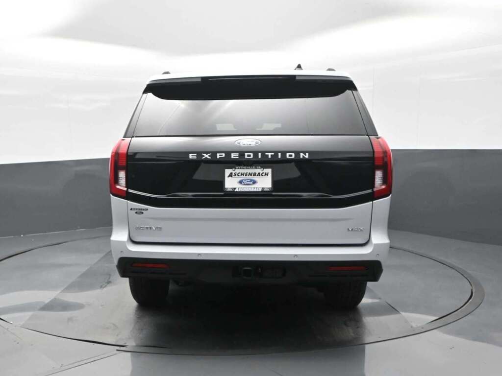 2025 Ford Expedition Active MAX