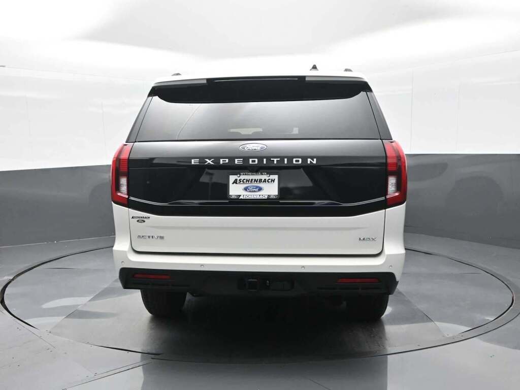 2025 Ford Expedition Active MAX