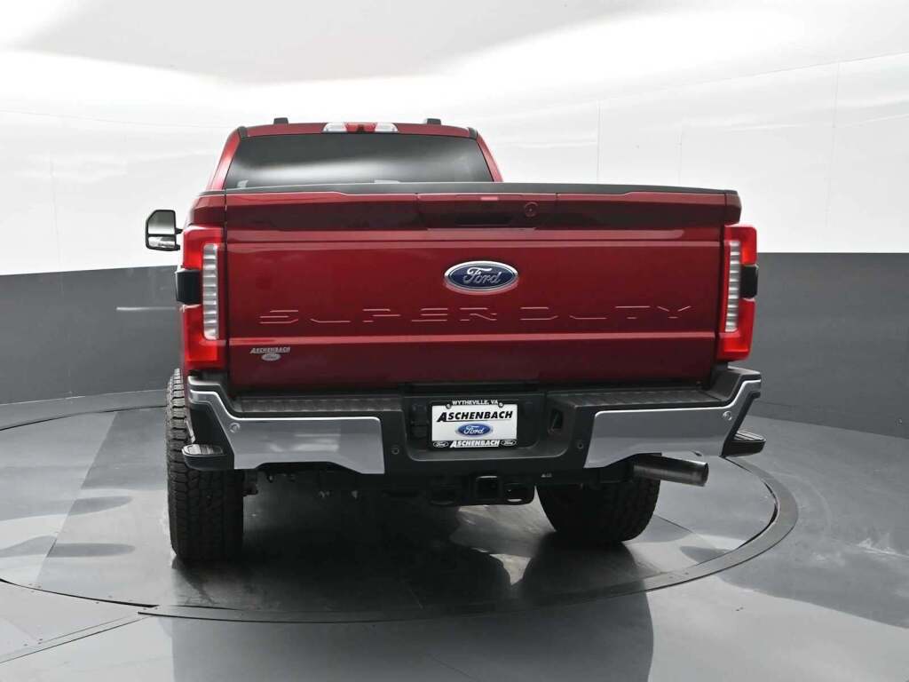 2025 Ford F-250 LARIAT