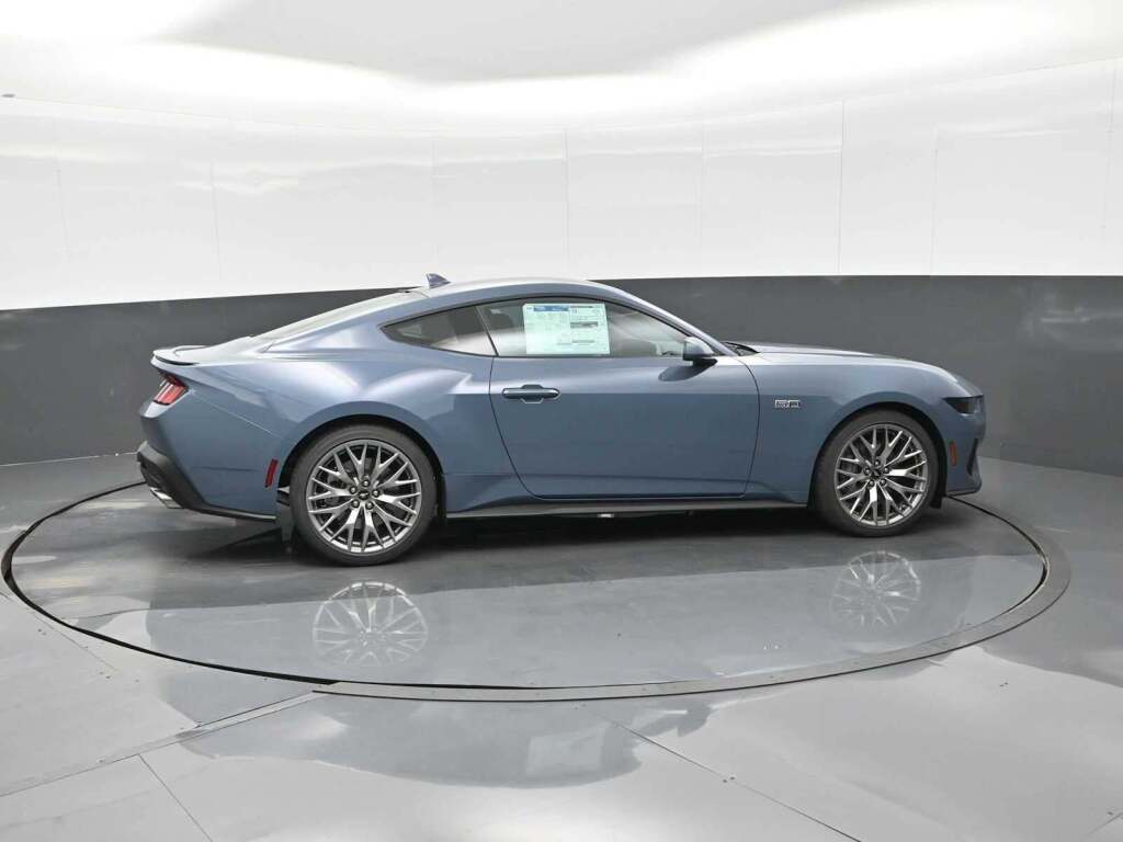 2025 Ford Mustang GT Premium Fastback