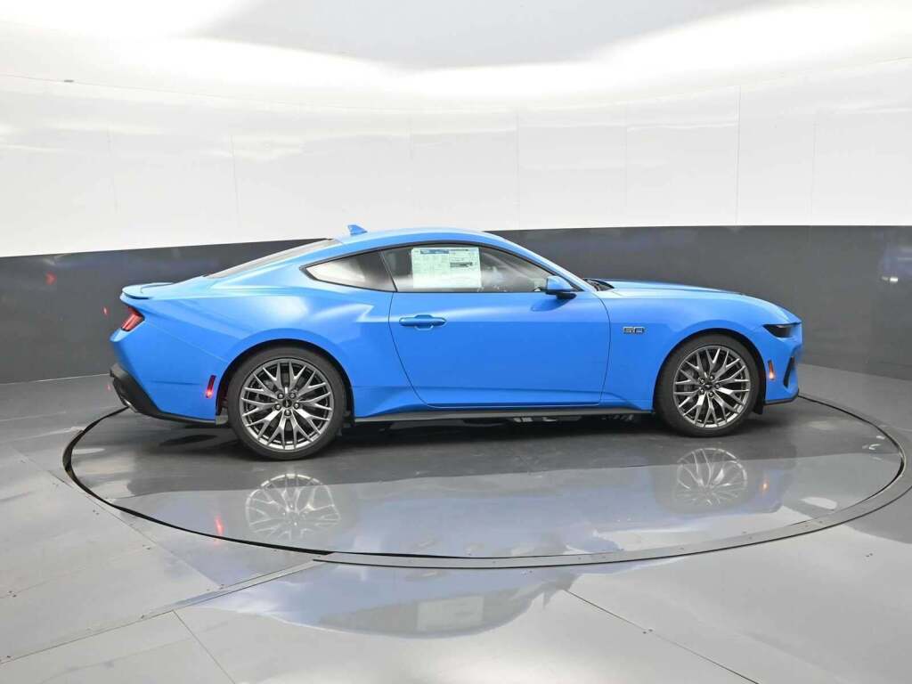 2025 Ford Mustang GT Premium Fastback