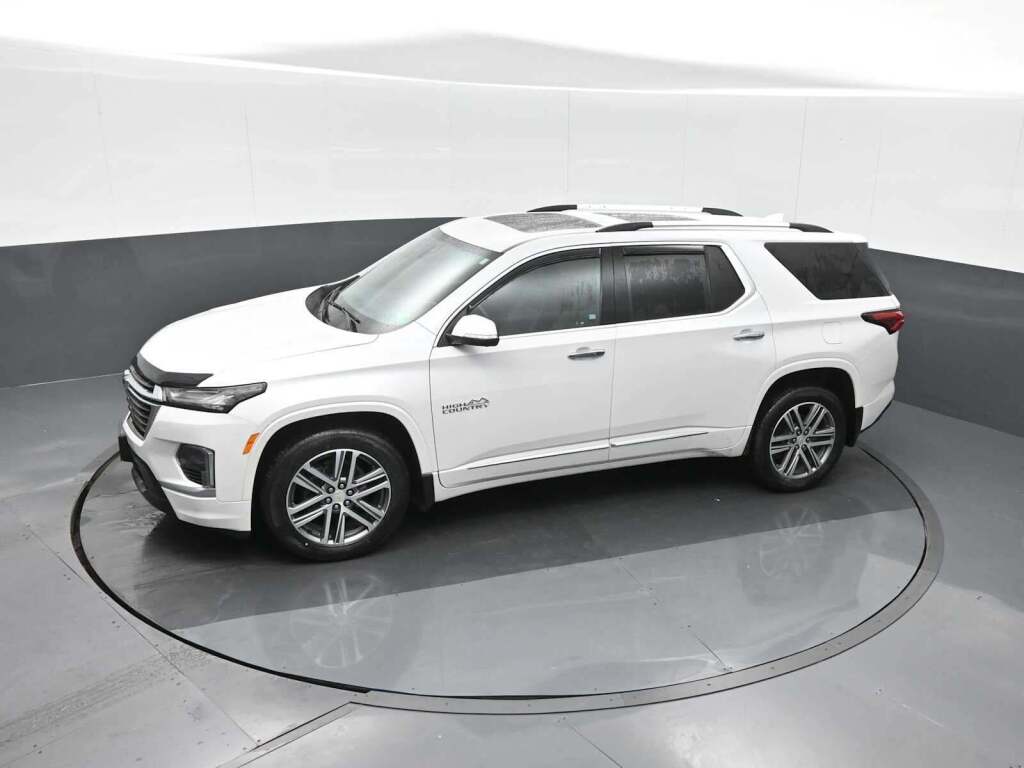2023 Chevrolet Traverse High Country