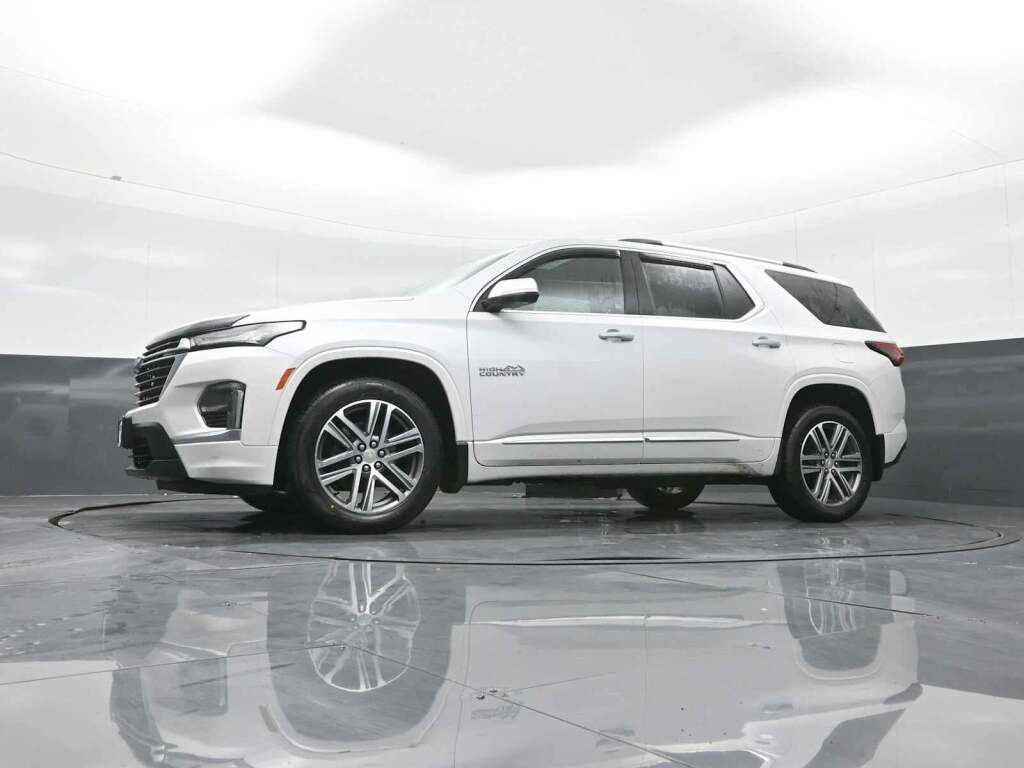 2023 Chevrolet Traverse High Country