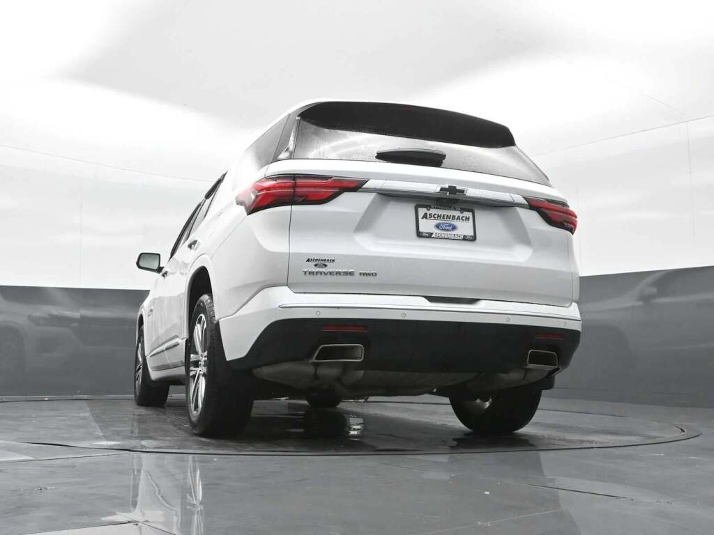2023 Chevrolet Traverse High Country