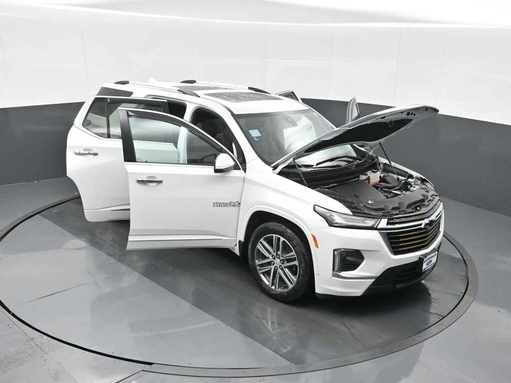 2023 Chevrolet Traverse High Country