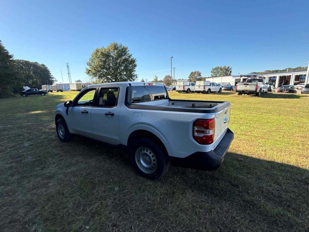 2023 Ford Maverick XL