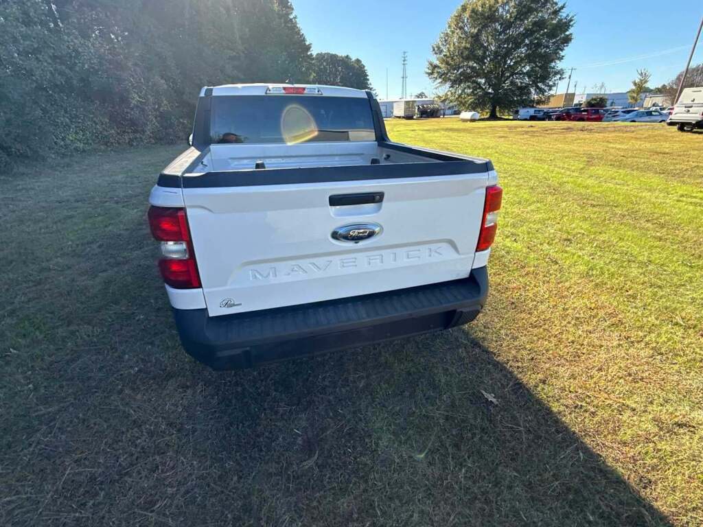 2023 Ford Maverick XL