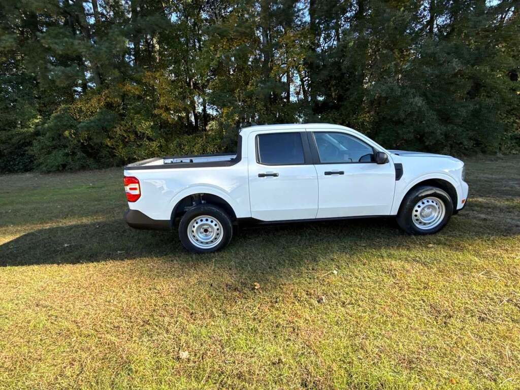 2023 Ford Maverick XL