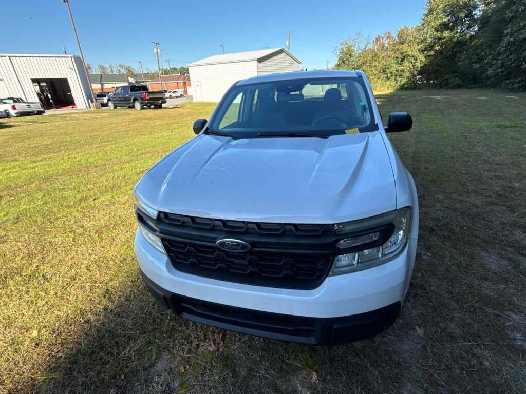 2023 Ford Maverick XL