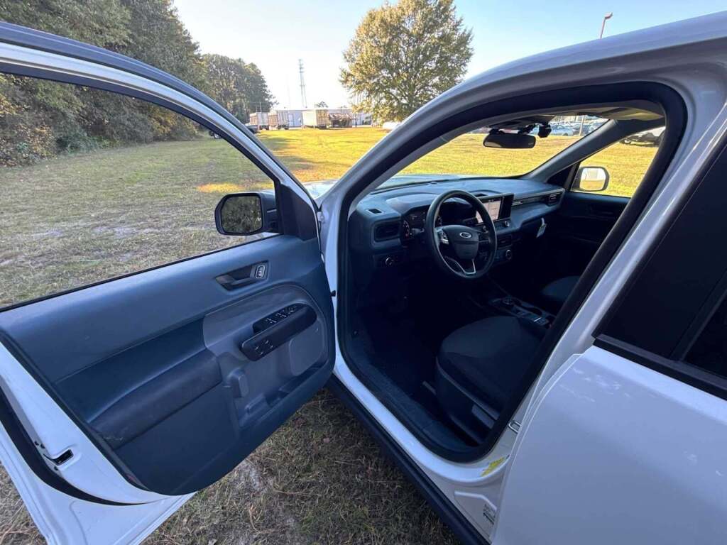 2023 Ford Maverick XL