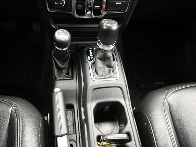 2021 Jeep Wrangler Unlimited Sahara Altitude 4x4