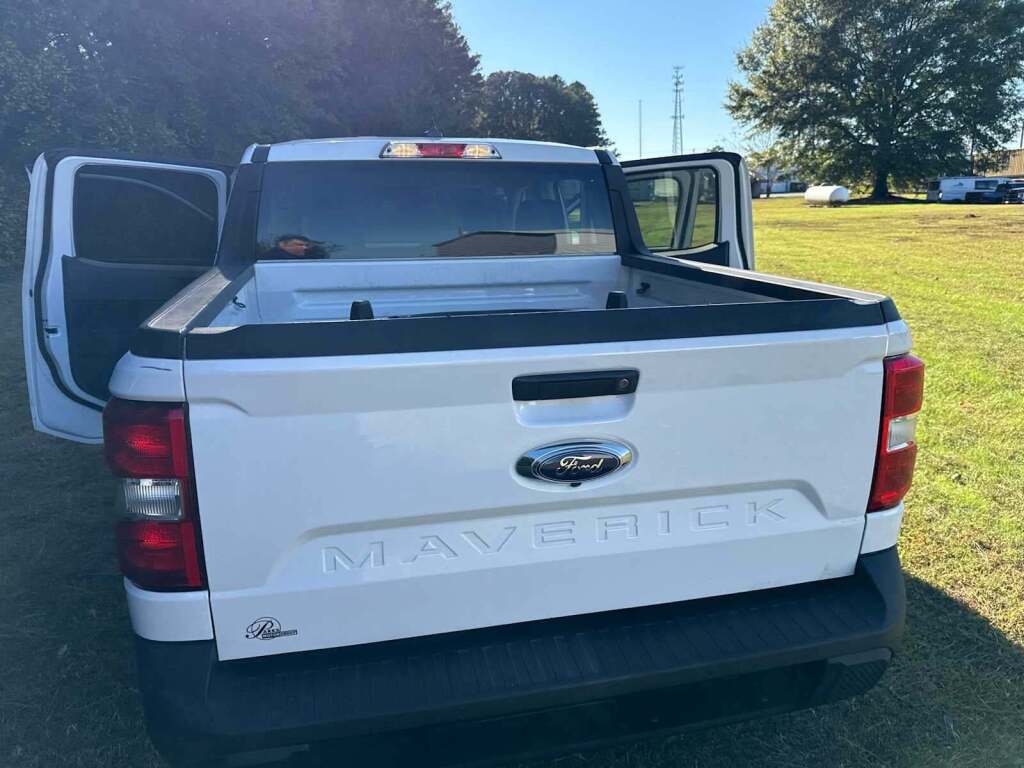 2023 Ford Maverick XL