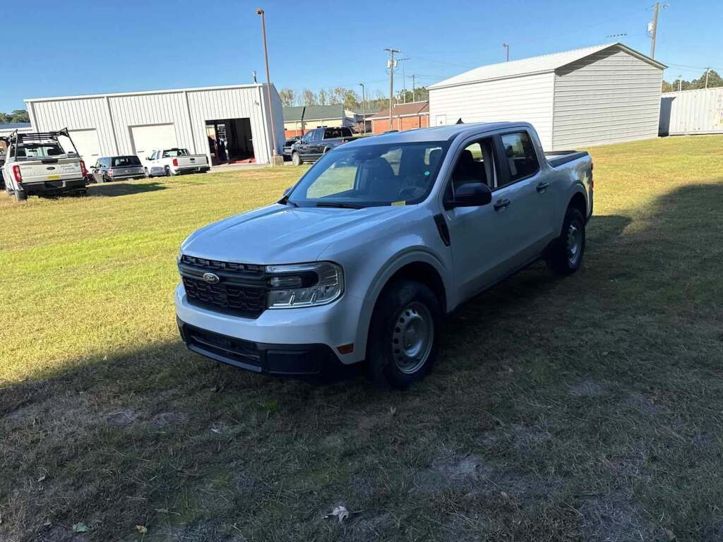 2023 Ford Maverick XL