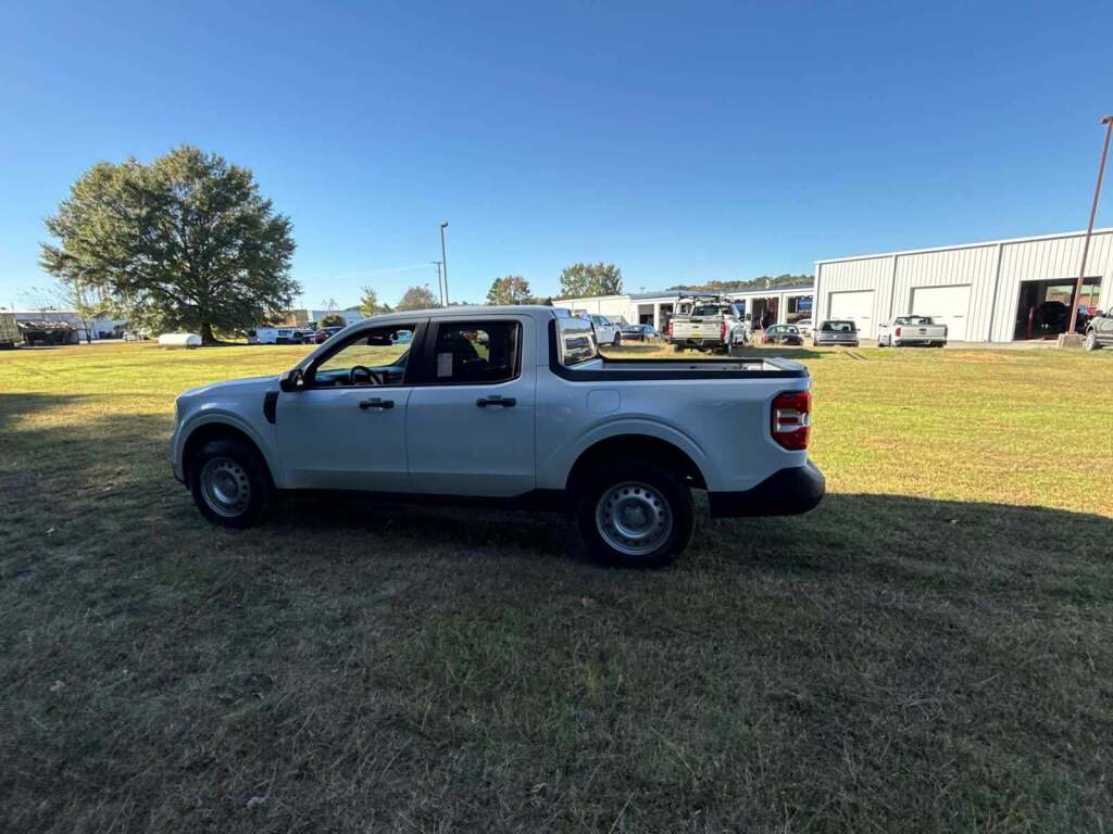 2023 Ford Maverick XL