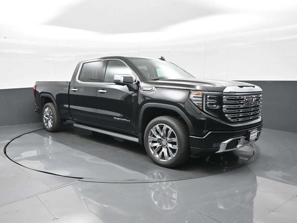 2026 GMC Sierra 1500 Crew Cab, Standard Bed, Denali, 4WD